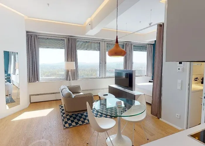 Key Residences * Βιέννη